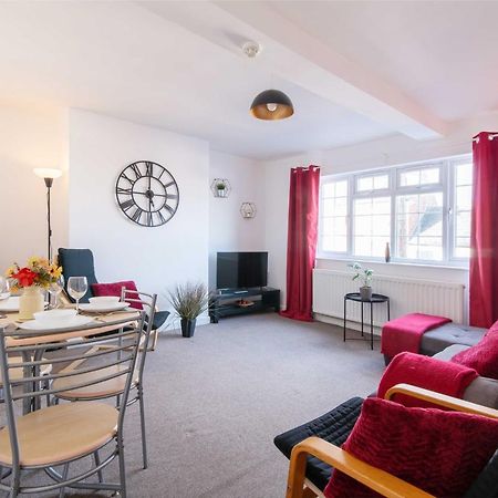Stylish & Central 2 Bedroom Apartment - Fast Wifi Castle Donington Exteriör bild